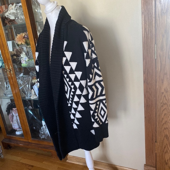 EXPRESS Women's Aztec Open Sweater Size M - Picture 3 of 6